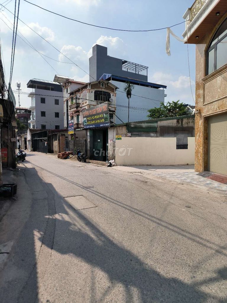 Mặt tiền lớn - kinh doanh - ô tô tránh ngày đêm trước cửa - thang máy.. Mua bán nhà ở tại Quận Long Biên Hà Nội được đăng bởi Nguyễn Văn Thụ hình 5