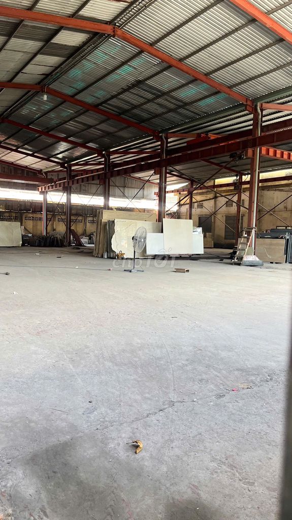 KHO/XƯỞNG 1700M2 - GIÁ 110 TRIỆU- NGAY KCN TÂN BÌNH- KCN  VĨNH LỘC