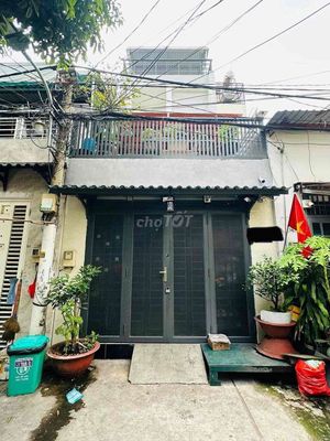 BÁN NHÀ NHỎ XINH TRƯỜNG TIỂU HỌC BÌNH LONG BÌNH TÂN 3TẦNG 24m² SHR