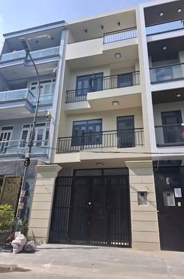 Аренда · 4 комн. · 90 м² · Quận Tân Bình, ул. Đường Nguyễn Thái Bình