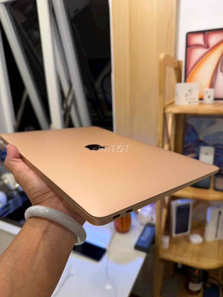 Apple MacBook Air M1 8GB/256GB như mới. Mua bán Laptop tại Thành phố Đà Lạt Lâm Đồng được đăng bởi Lavie Nguyễn  hình 1