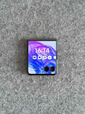 Motorola Razr 50 Ultra 12/256GB - 99%