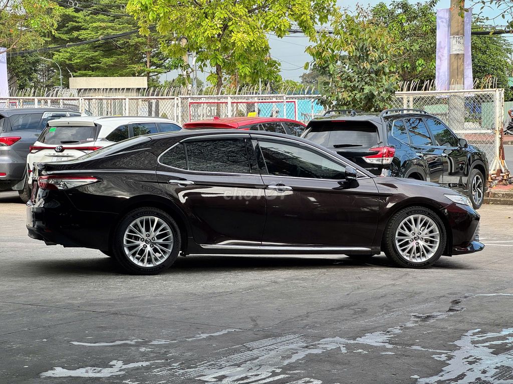 Camry 2.5Q 2019- bản đủ- 52.000km. Mua bán Ô tô tại Quận Gò Vấp Tp Hồ Chí Minh được đăng bởi TOYOTA SURE GÒ VẤP hình 11