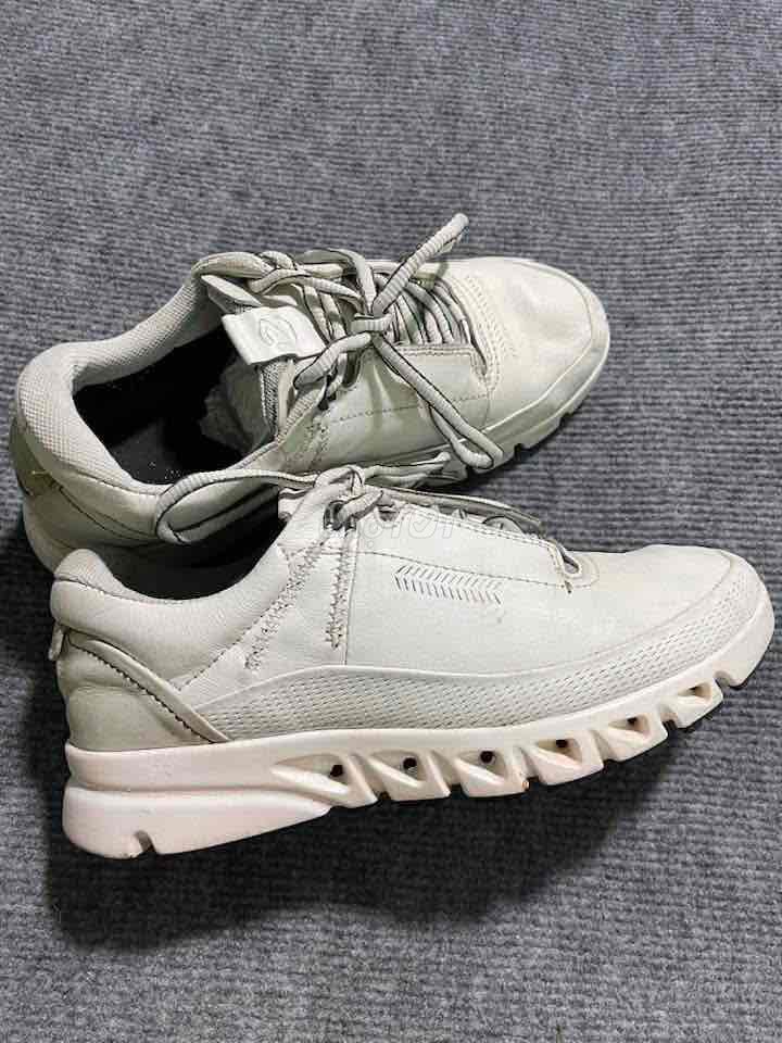 Giày ECCO nam size 41 cực êm. Mua bán Giày dép tại Thành phố Cao Lãnh Đồng Tháp được đăng bởi Chill 2Hand hình 1