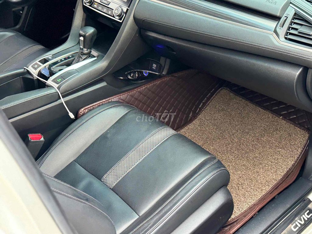 Honda Civic 2019 G 1.8 AT - 60000 km. Mua bán Ô tô tại Huyện Trảng Bom Đồng Nai được đăng bởi Cường hình 8