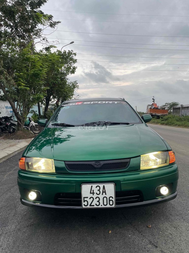 Mazda 323 2000 синяя