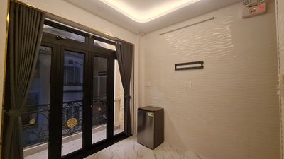 Phòng ban công 20m2 CMT8 Q3 cực chill như khách sạn (KO NỘI THẤT)