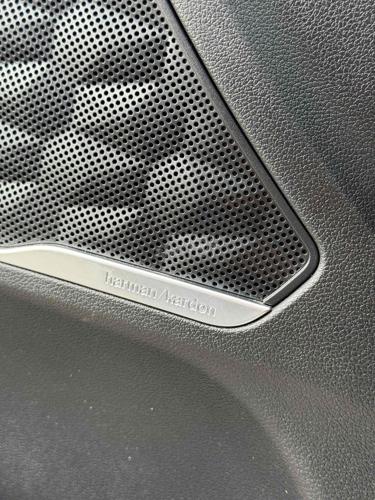 Hyundai Santa Fe 2019 2.2L AT 4WD - 34000 km full. Mua bán Ô tô tại Quận 12 Tp Hồ Chí Minh được đăng bởi Nguyễn Thanh Phước hình 10