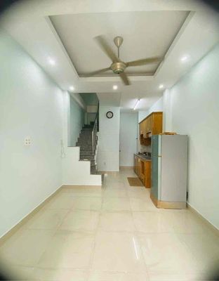Rent · 2 bd · 32 м² · Quận Phú Nhuận, ул. Đường Lê Văn Sỹ