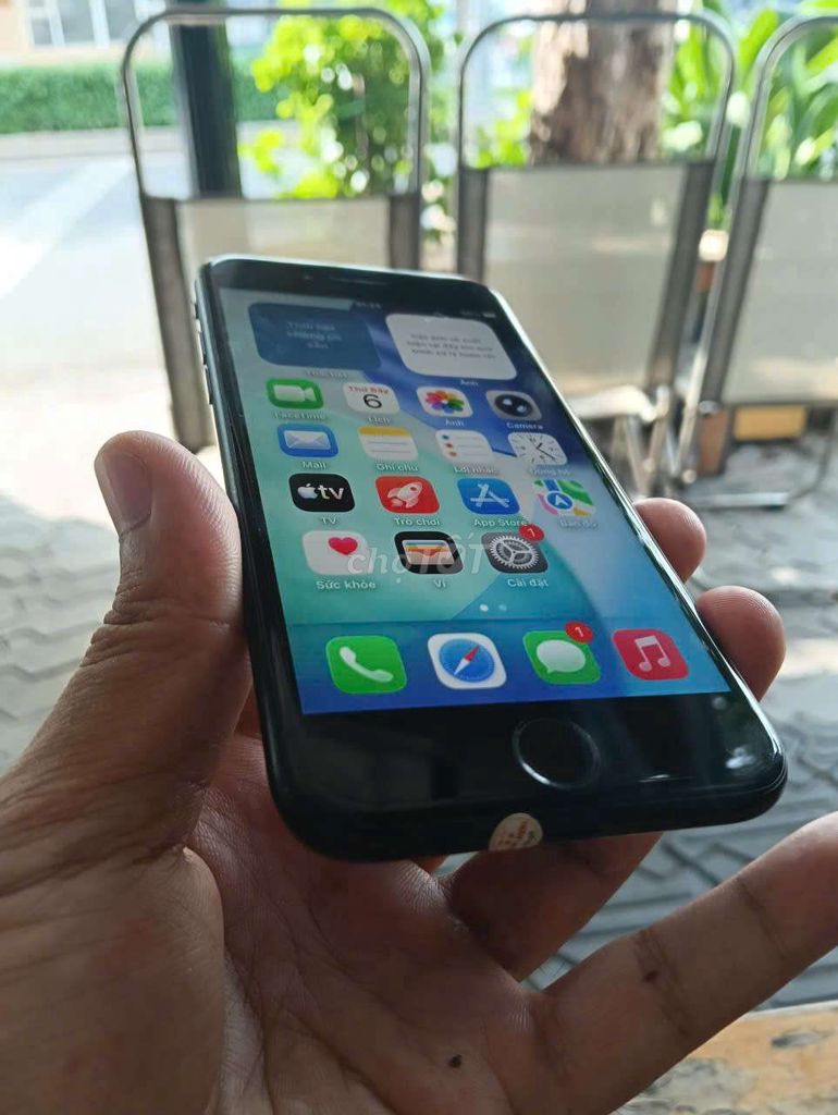 Apple iPhone SE 64GB Đen Đã sử dụng. Mua bán Điện thoại tại Huyện Hóc Môn Tp Hồ Chí Minh được đăng bởi Ngọc hình 1