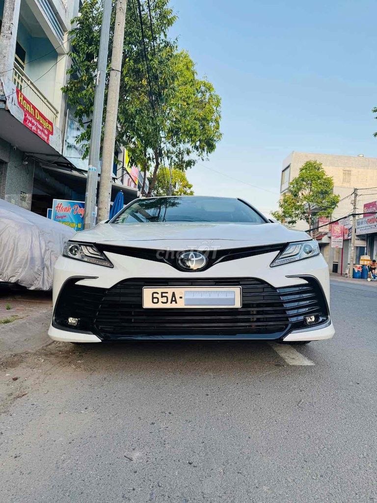 Camry 2.0Q 2022 (Cực Mới - Bản Full)