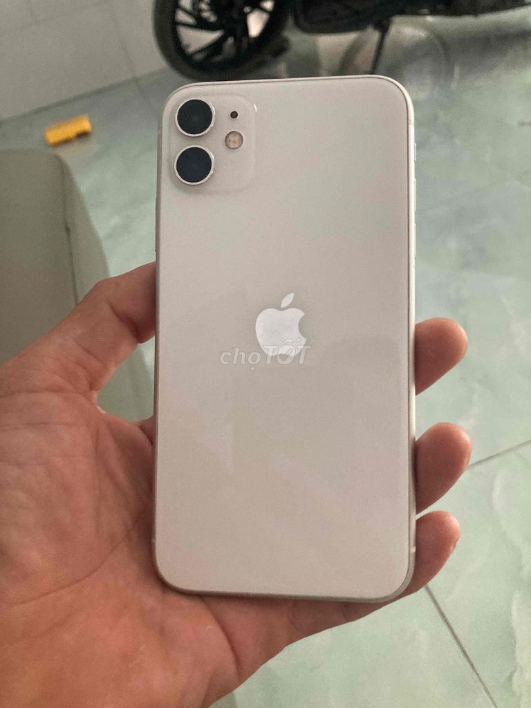 giao lưu iPhone 11 Trắng và se 128gb. Mua bán Điện thoại tại Huyện Bình Chánh Tp Hồ Chí Minh được đăng bởi avata hình 1