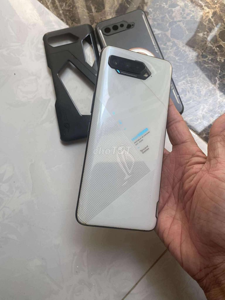 Asus ROG Phone 5 128GB Trắng. Mua bán Điện thoại tại Huyện Ngọc Lặc Thanh Hóa được đăng bởi Quach Chương hình 1