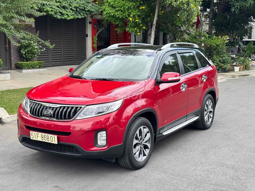 Kia Sorento 2017 2WD 2.4 GATH - 70000 km. Mua bán Ô tô tại Quận 12 Tp Hồ Chí Minh được đăng bởi Hoàng Huy hình 3