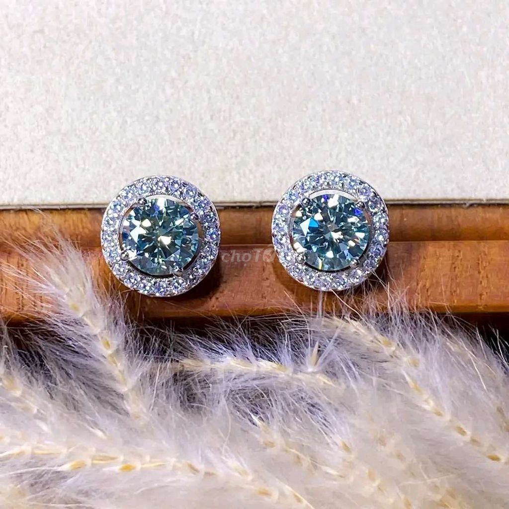 Bông tai Kim cương Moissanite Nữ Bạc. Mua bán Phụ kiện thời trang khác tại Quận Hà Đông Hà Nội được đăng bởi BÉ KITTY TV hình 1