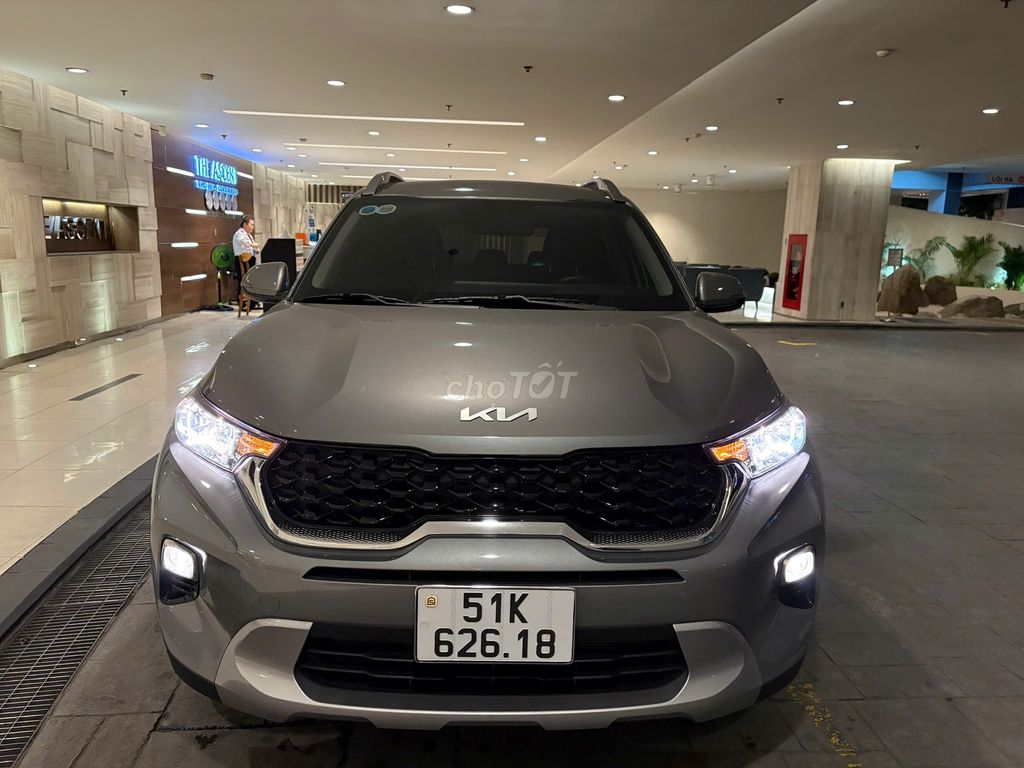 Kia Sonet 3/2023 (vin22) Deluxe MT - 4000 km | 99%