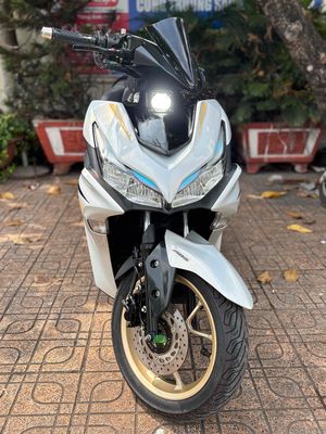 NVX V2 155 ABS SMKAY Xe Kiểng Full Zin Chất C.Chủ. Mua bán Xe máy tại Quận Bình Thạnh Tp Hồ Chí Minh được đăng bởi Mai văn giang hình 1