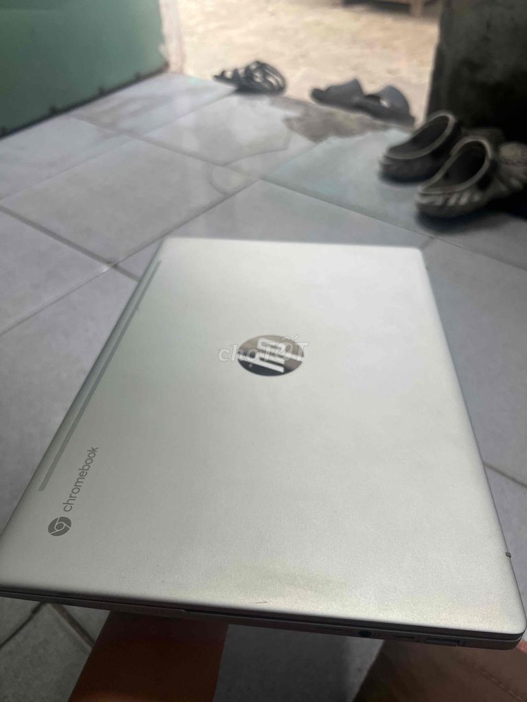 Cần bán gấp HP Chromebook i7 16GB. Mua bán Laptop tại Thành phố Thuận An Bình Dương được đăng bởi Thật hình 1