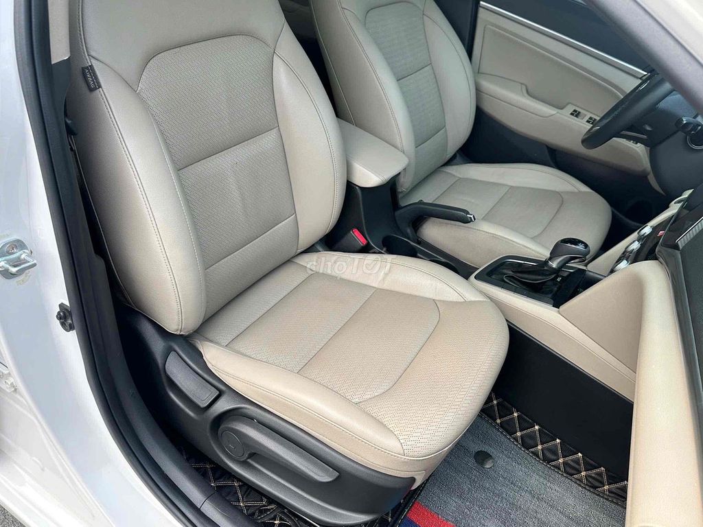 Hyundai Elantra 2020 2.0 AT - 72000 km bao zin. Mua bán Ô tô tại Quận Hoàng Mai Hà Nội được đăng bởi A công hình 7