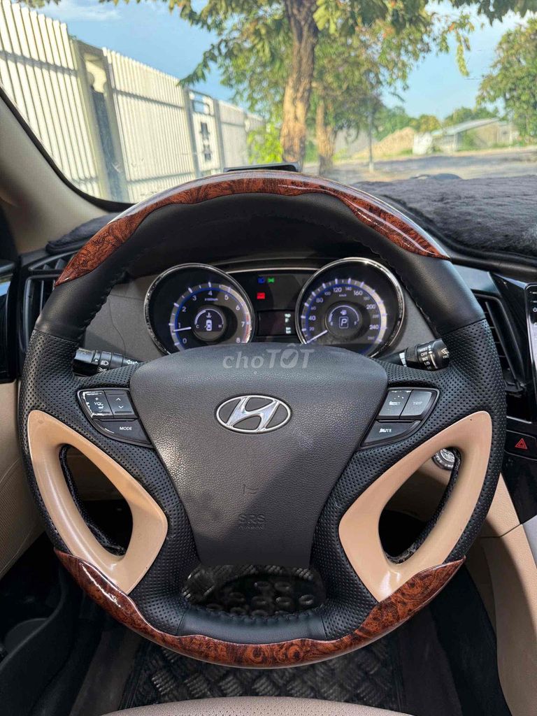 Hyundai Sonata 2011 2.0 AT - 158000 km. Mua bán Ô tô tại Huyện Trảng Bom Đồng Nai được đăng bởi nguyên thành trung hình 11