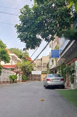 Ra Bùi Đình Túy - Nhà đẹp BÁN GẤP GIÁ TỐT - 4Tầng x 90m²