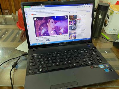 Laptop Samsung i5 mua tại Hàn Quốc