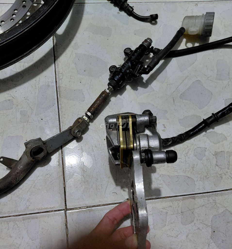 Còn bộ đầy đủ ,để lên bánh mâm 2 thắng đĩa. Mua bán Phụ tùng xe tại Huyện Long Thành Đồng Nai được đăng bởi ngọc hình 3