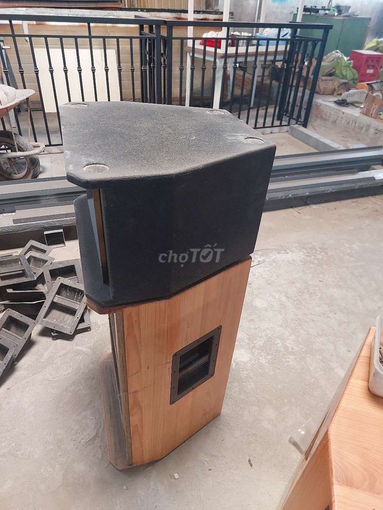 Vỏ họng treble Gỗ Đen Chưa sử dụng. Mua bán Tivi, Âm thanh tại Quận 8 Tp Hồ Chí Minh được đăng bởi Nhật Audio hình 1