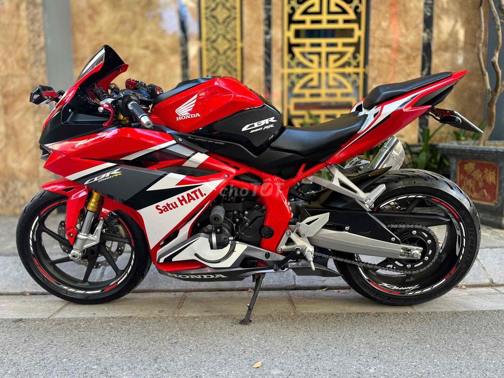 Honda CBR 250RR Lướt rất mới leng keng pkl moto. Mua bán Xe máy tại Quận Cầu Giấy Hà Nội được đăng bởi Tong motor xe may hình 3