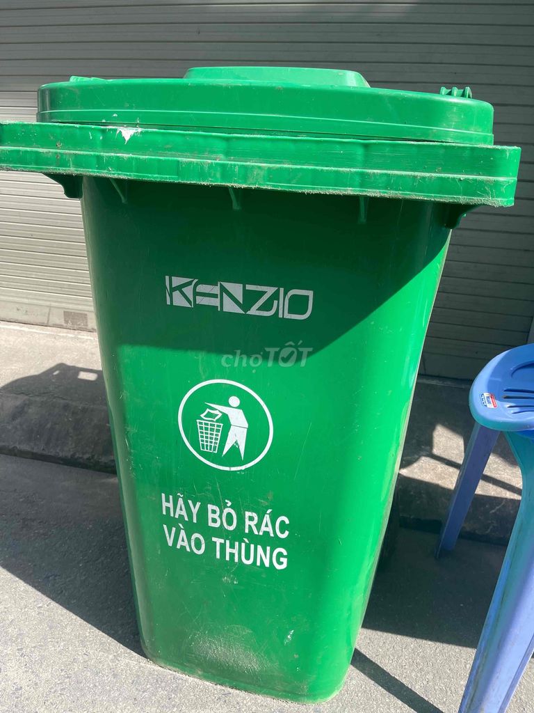 thanh lí thùng rác 240l