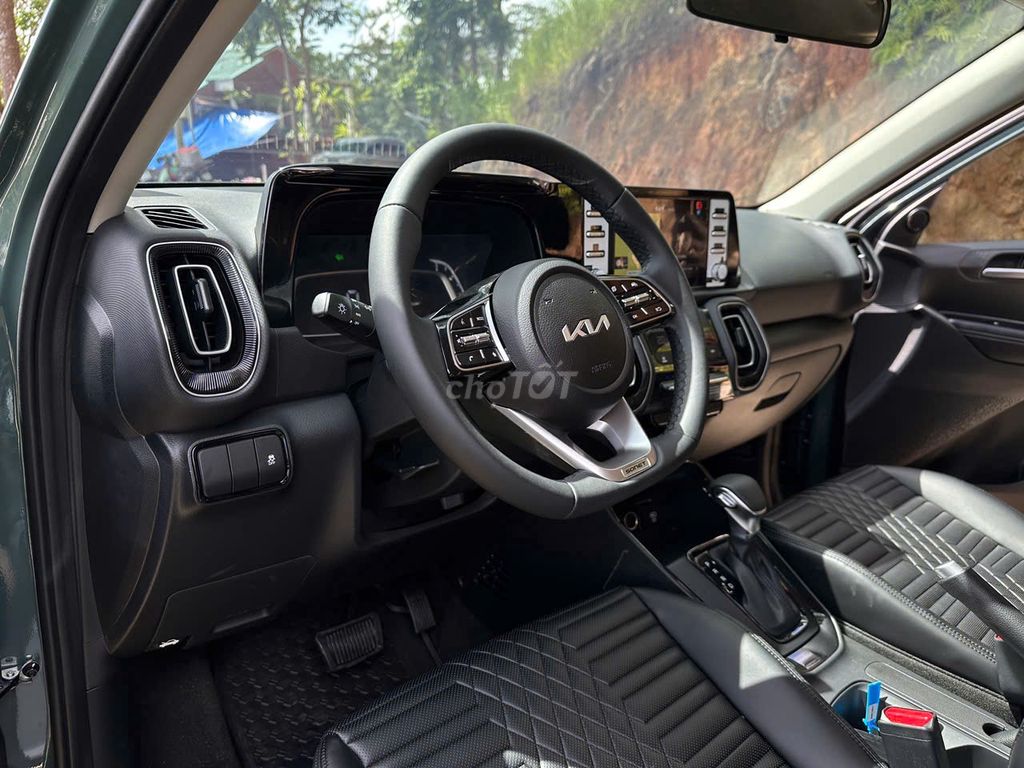 NEW SONET 1.5 LUXURY - TẶNG BẢO HIỂM XE VÀ VOUCHER. Mua bán Ô tô tại Quận 7 Tp Hồ Chí Minh được đăng bởi Trọng Nhân hình 4