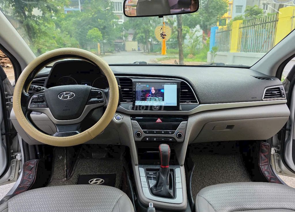 Hyundai Elantra 2016 xe tư nhân gia đình sử dụng. Mua bán Ô tô tại Quận Hà Đông Hà Nội được đăng bởi A Thịnh hình 6