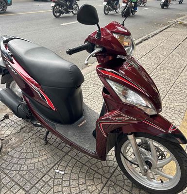 Honda Vision 2014 màu Đỏ chính chủ máy nguyên zin!