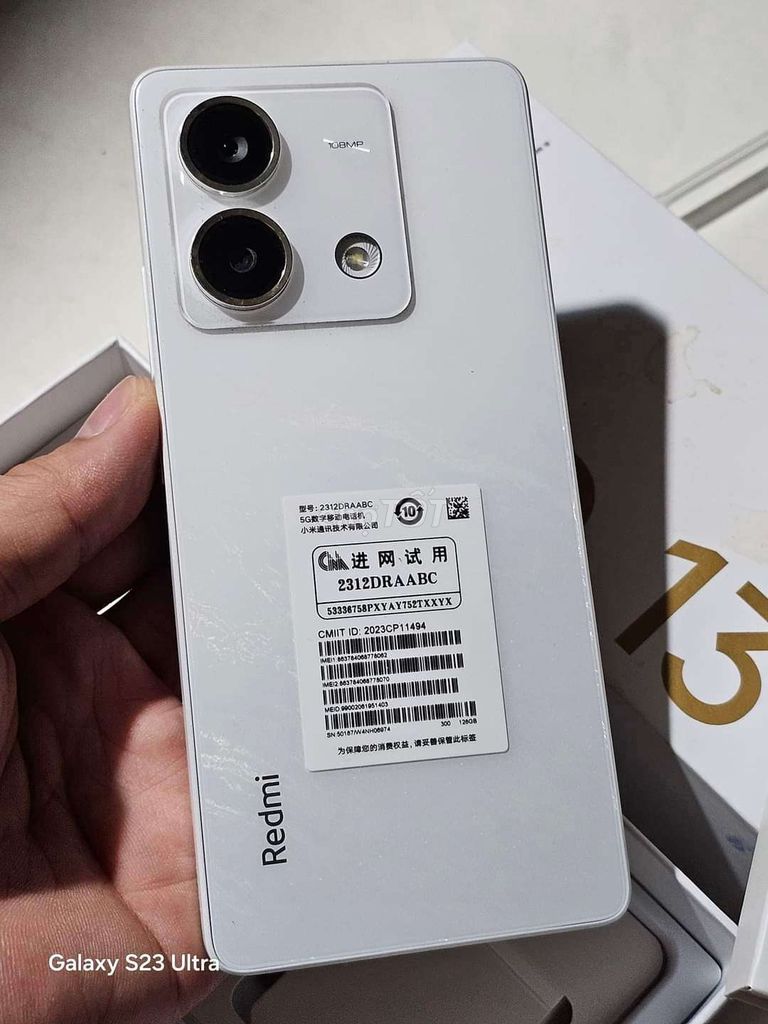 Redmi note 13 5G màu trắng full box.
Ram8gb/128gb.