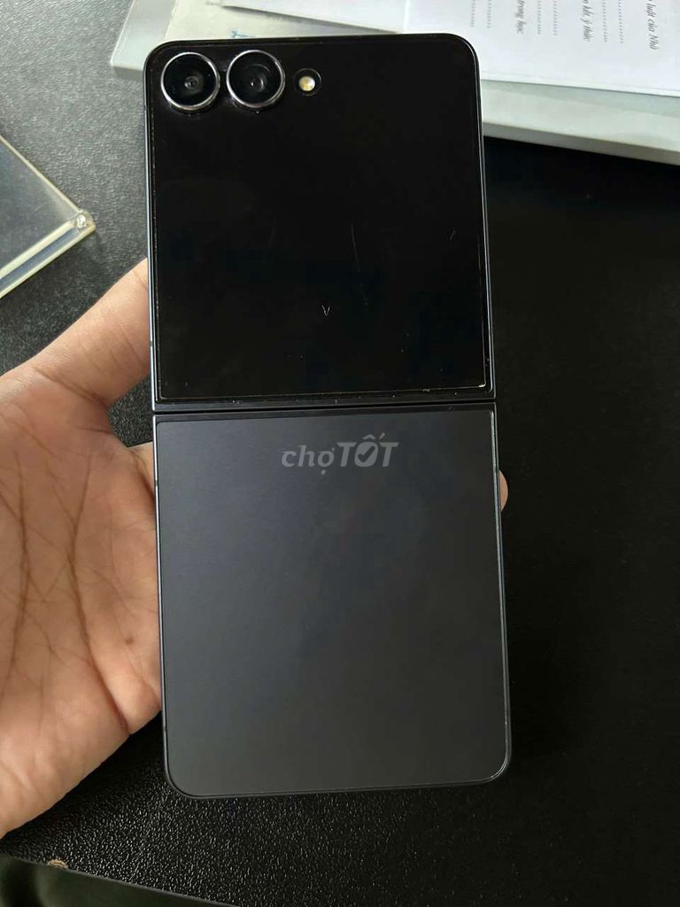 Samsung Galaxy Z Flip 7 256GB Xanh. Mua bán Điện thoại tại Huyện Thuận Thành Bắc Ninh được đăng bởi Nguyễn Văn Tú hình 1