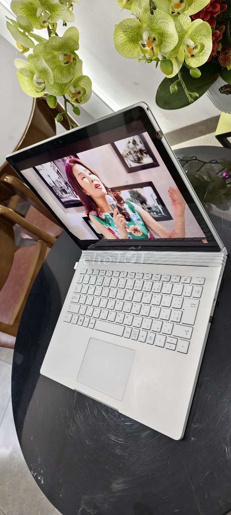 Microsoft Surface Book 2 i7 16GB/256GB. Mua bán Laptop tại Thành phố Buôn Ma Thuột Đắk Lắk được đăng bởi khánh Ngân 73 hình 1