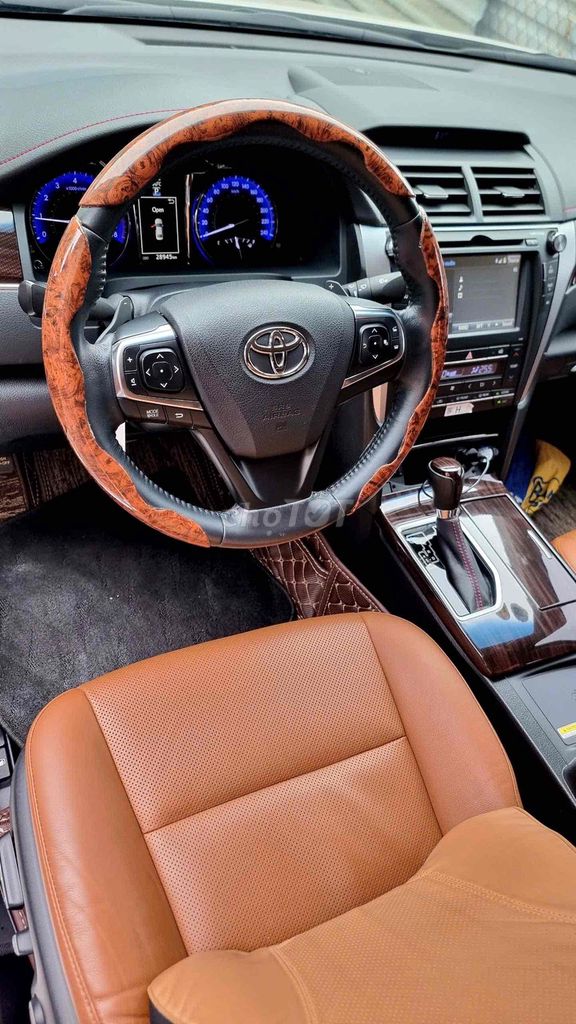 Toyota Camry 2018 2.5Q - 28945 km. Mua bán Ô tô tại Quận 12 Tp Hồ Chí Minh được đăng bởi Đăng Khoa hình 4