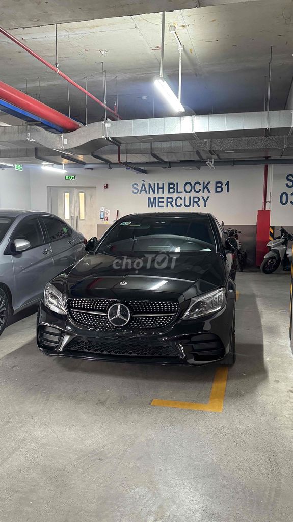 Mercedes Benz C Class 2018C300 AMG - 67000 km. Mua bán Ô tô tại Quận 7 Tp Hồ Chí Minh được đăng bởi Nguyên hình 1
