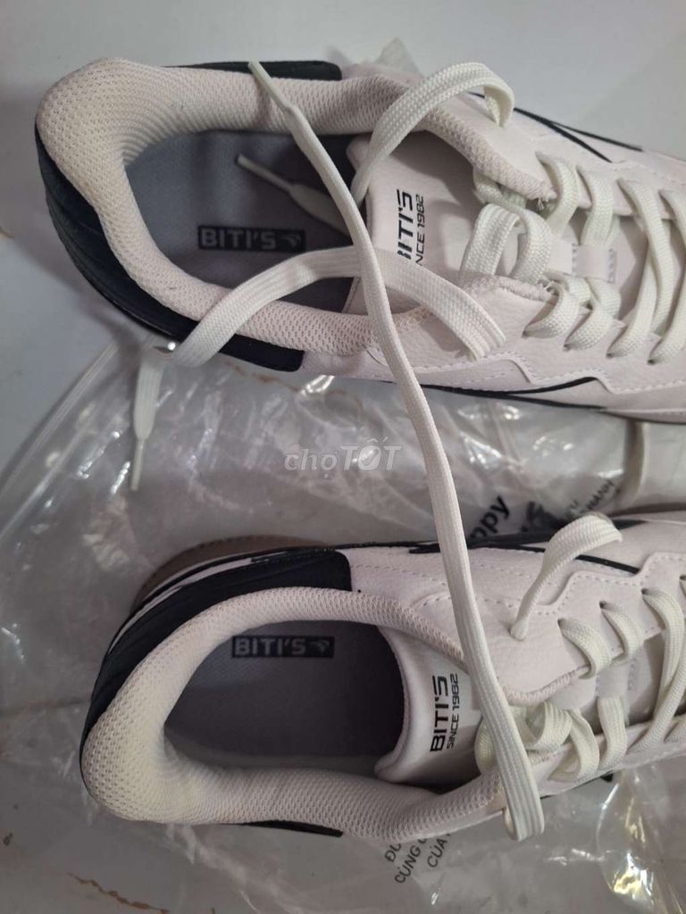 Bitis Giày thể thao Nam Trắng size 44. Mua bán Giày dép tại Thành phố Hồng Ngự Đồng Tháp được đăng bởi Anh Nguyen hình 1