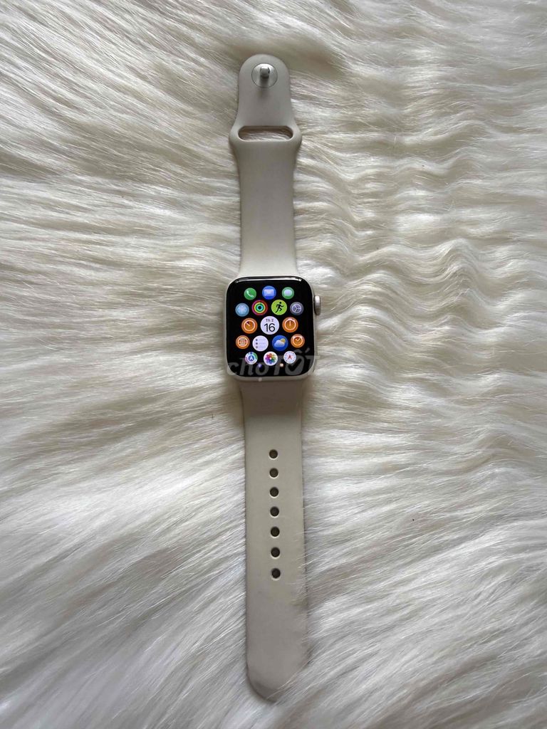 Apple Watch SE 2 Trắng 40mm Nữ. Mua bán Thiết bị đeo thông minh tại Huyện Nhơn Trạch Đồng Nai được đăng bởi Lê cường mobile hình 1