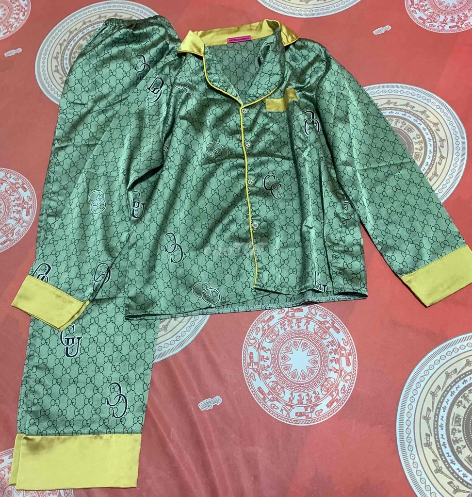 Thanh Lý Đồ ngủ pijama lụa latin. Mua bán Quần áo tại Quận 8 Tp Hồ Chí Minh được đăng bởi Ái Như hình 1