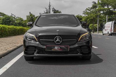 C300_AMG facelift model 2020 màu đen siêu ngầu. Mua bán Ô tô tại Quận 7 Tp Hồ Chí Minh được đăng bởi Dương Phương hình 1