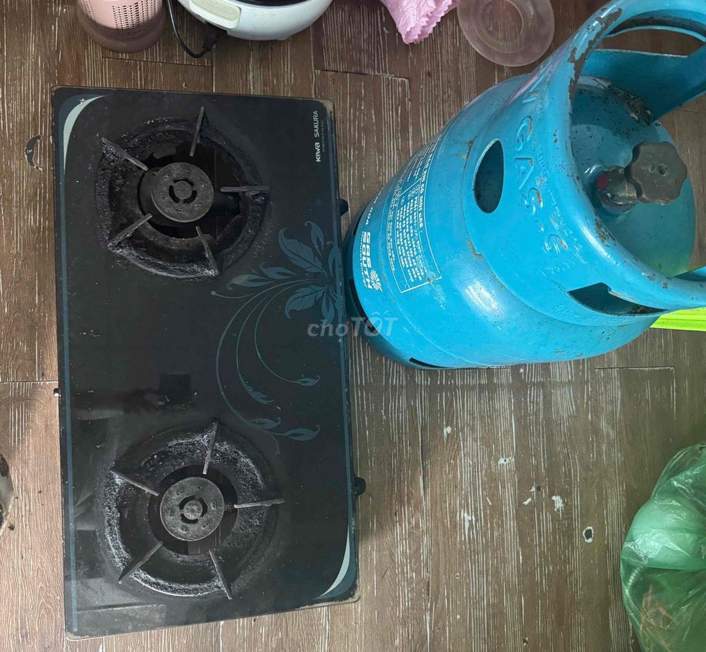 Bếp gas Kiwa Sakura Kính cường lực Đen. Mua bán Bếp, lò, đồ điện nhà bếp tại Quận Liên Chiểu Đà Nẵng được đăng bởi Dungg Dung hình 1