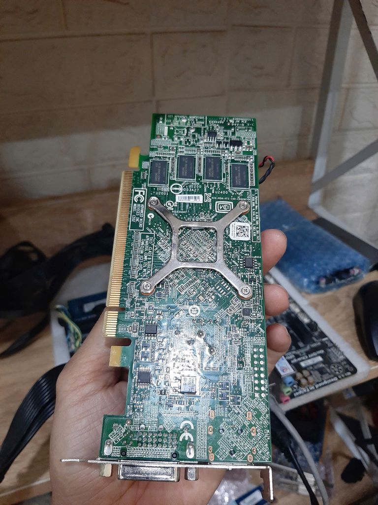 Card màn hình AMD Radeon R7 250 2gb d3 cổng DP/DVI. Mua bán Linh kiện (RAM, Card...) tại Quận Gò Vấp Tp Hồ Chí Minh được đăng bởi Phương Printer hình 1