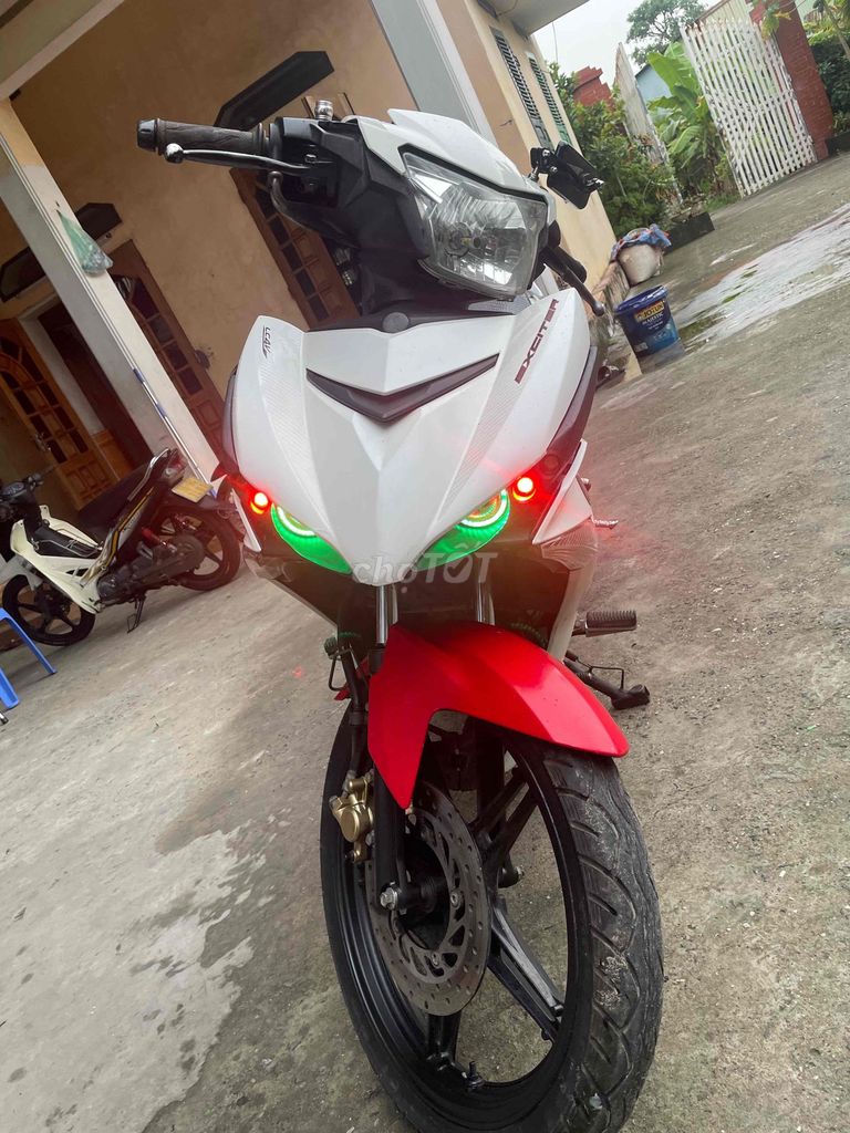 Yamaha Exciter 2016 Красно-белая автомобильная ручная коническая машина