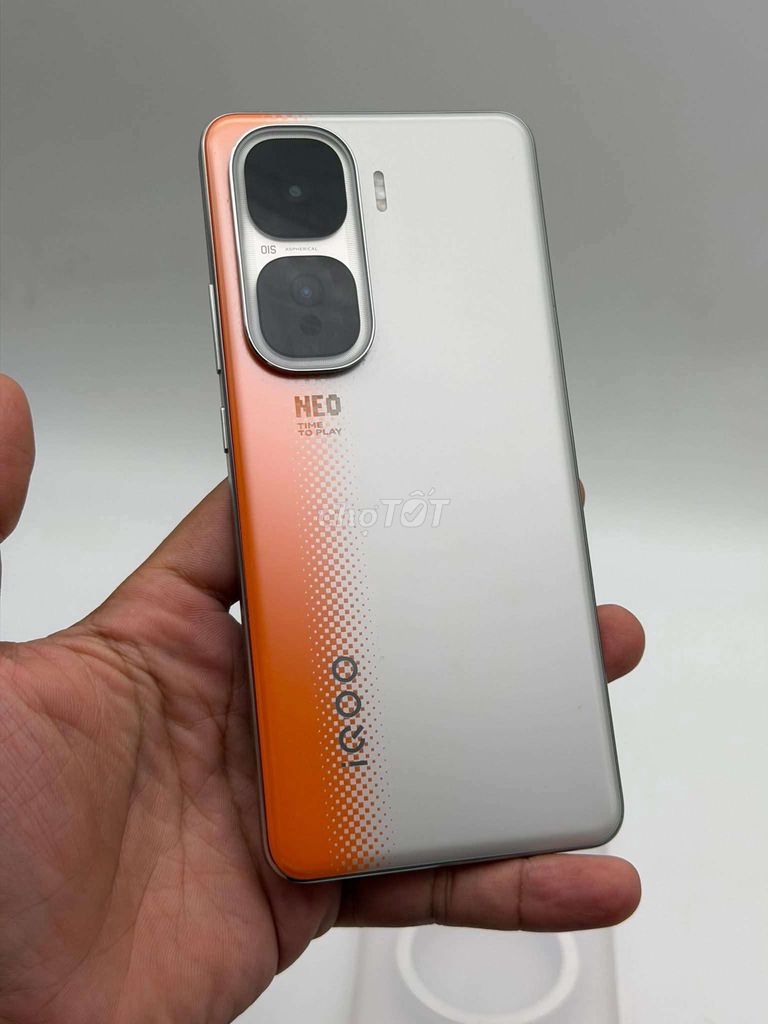 IQOO Neo 10 5G 12GB/256GB Cam xám. Mua bán Điện thoại tại Quận Tân Bình Tp Hồ Chí Minh được đăng bởi Tân hình 1