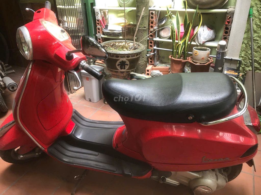 Piaggio Vespa LX 150 Đỏ. Mua bán Xe máy tại Quận Hoàng Mai Hà Nội được đăng bởi Quân Hoàng hình 3