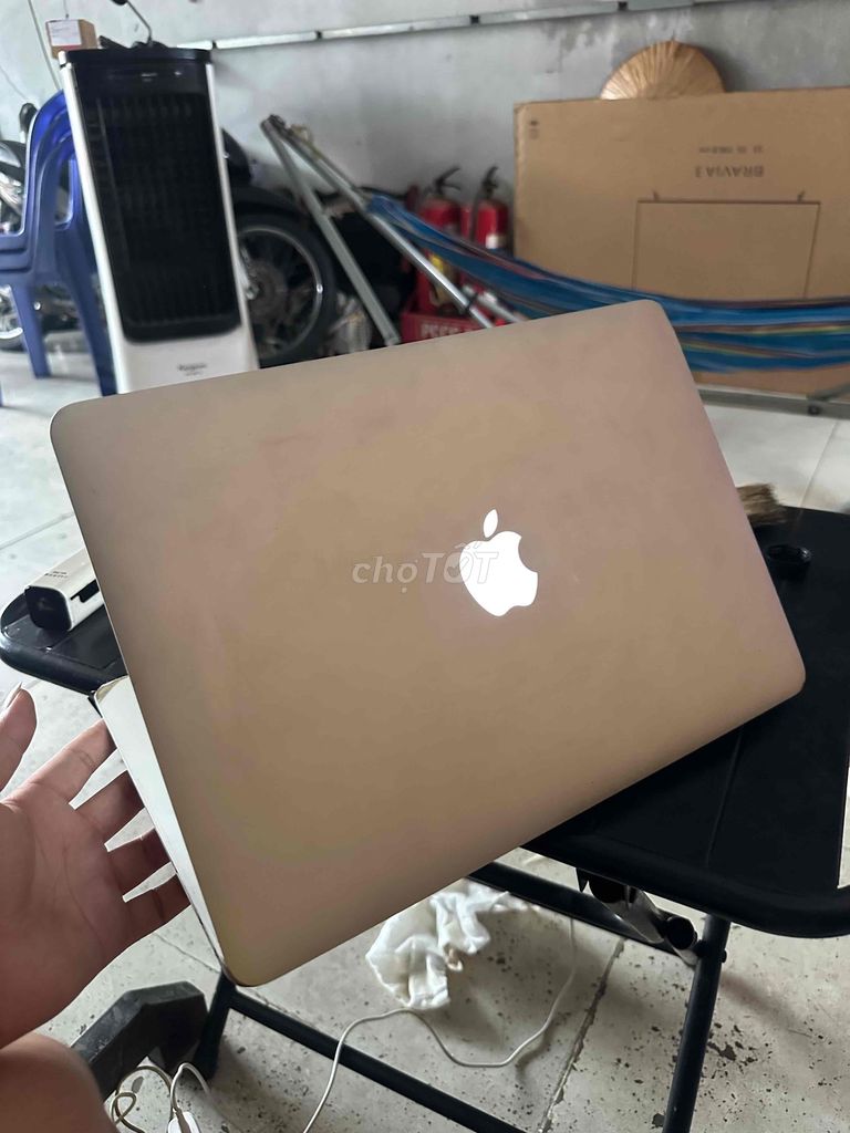Apple MacBook Air 2015 Bạc. Mua bán Laptop tại Thành phố Thuận An Bình Dương được đăng bởi Cao Lộc hình 1