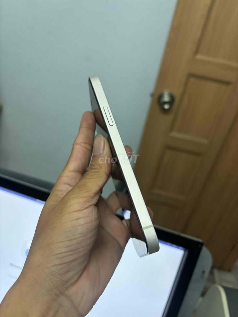 Apple iPhone 12 256GB Bạc Đã thay màn. Mua bán Điện thoại tại Quận 12 Tp Hồ Chí Minh được đăng bởi Quang Tèo hình 1
