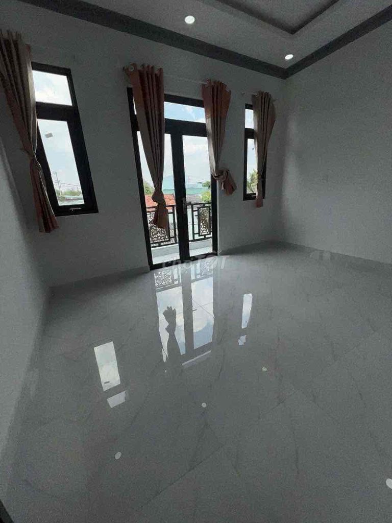 NHÀ 1 TRỆT 1 LẦU 3PN SHR